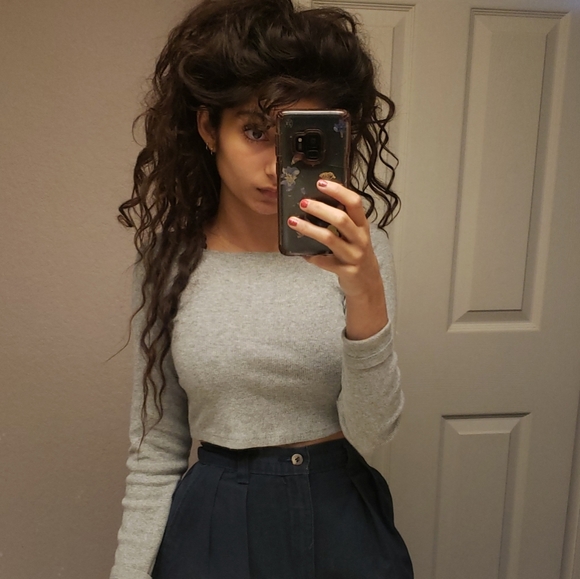 🤎 Meet your Posher, Megan :) - Picture 3 of 17